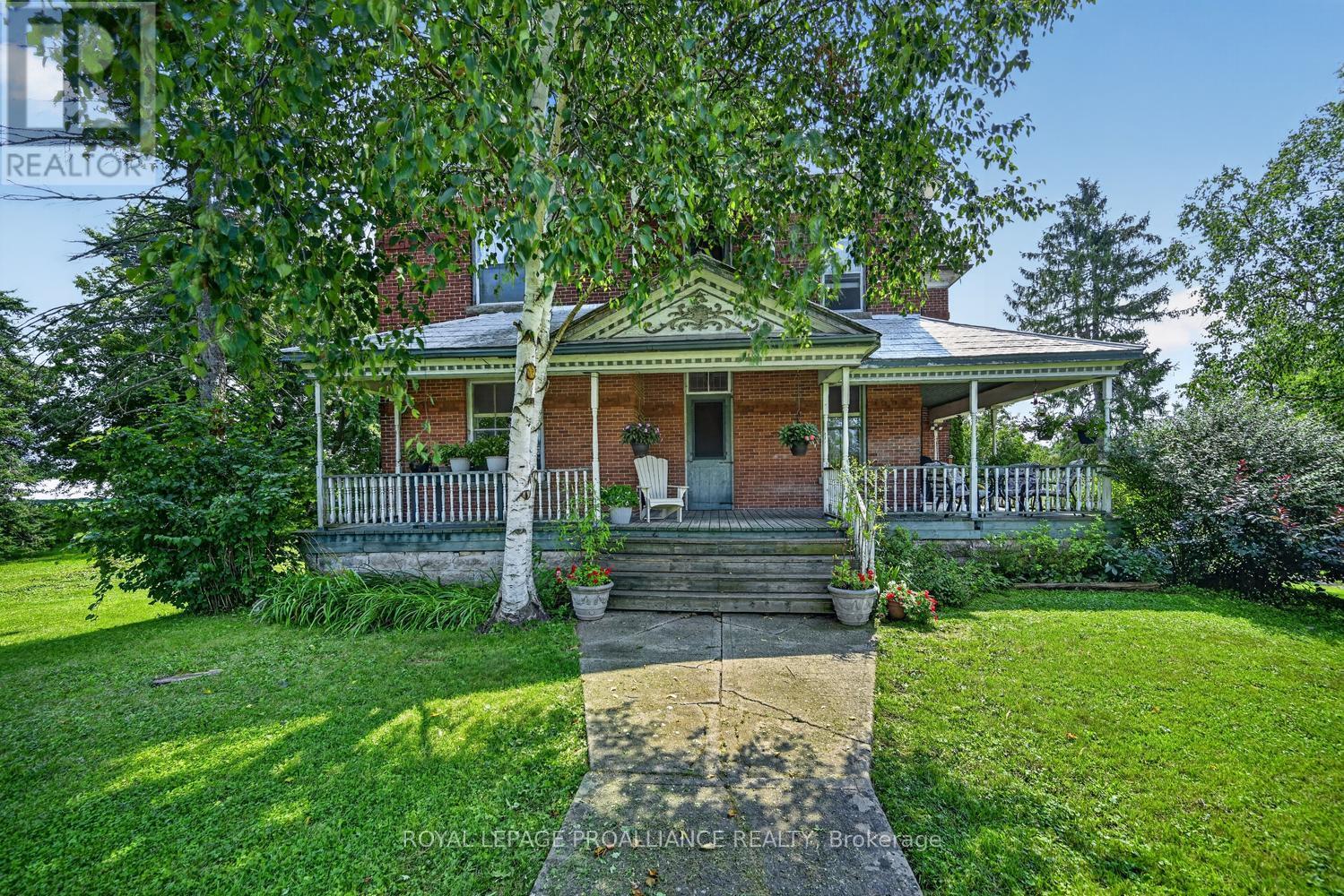 74 Rockfield Road, Leeds And The Thousand Islands, Ontario K0E 1R0 - Photo 2 - X13807764