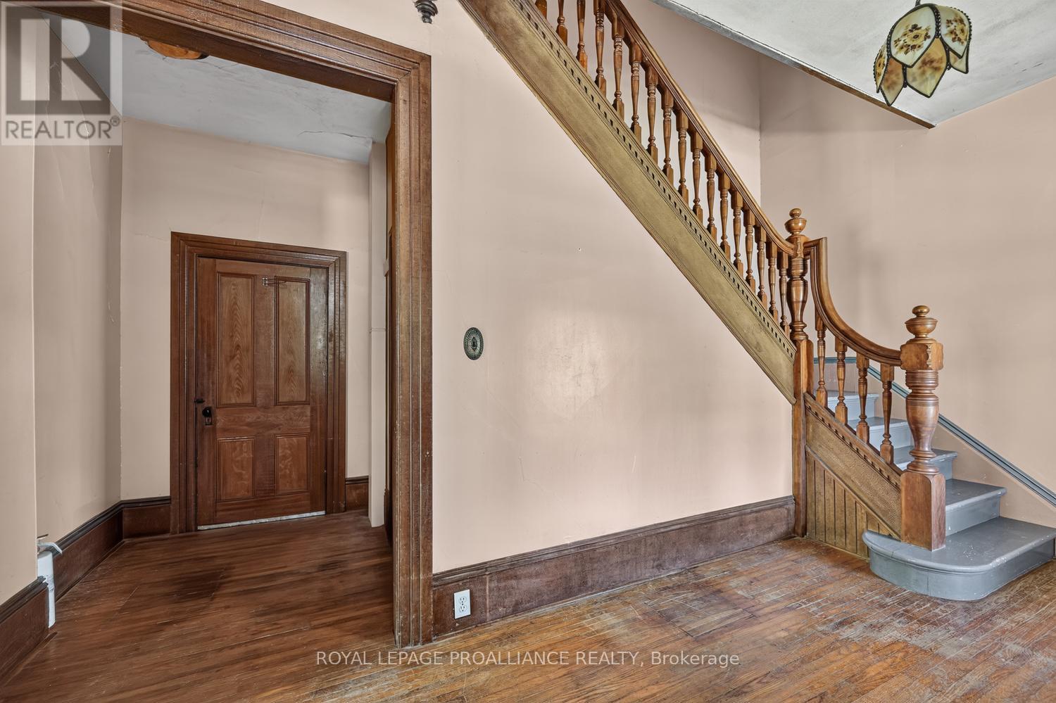 74 Rockfield Road, Leeds And The Thousand Islands, Ontario K0E 1R0 - Photo 5 - X13807764