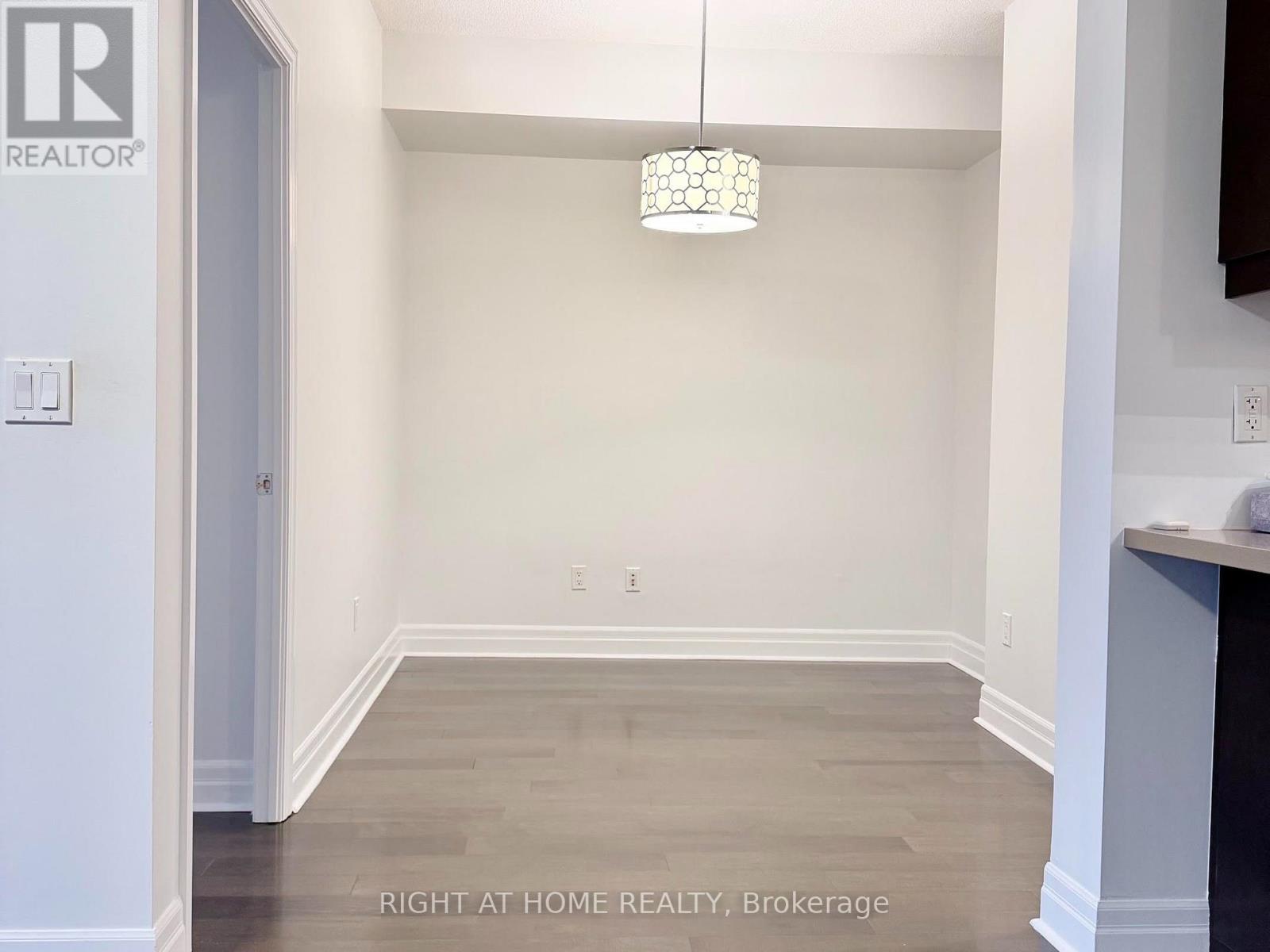 1810 - 35 Balmuto Street, Toronto, Ontario  M4Y 5W4 - Photo 11 - C13807742