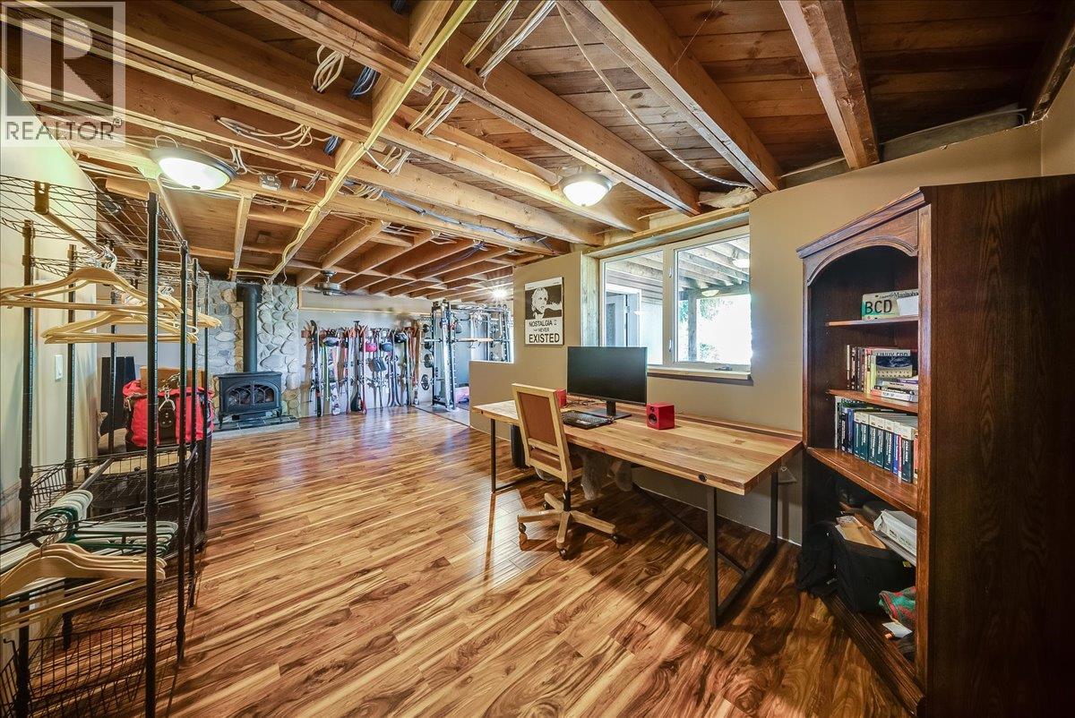 1398 Victoria Avenue, Rossland, British Columbia V0G 1Y0 - Photo 25 - 10401351