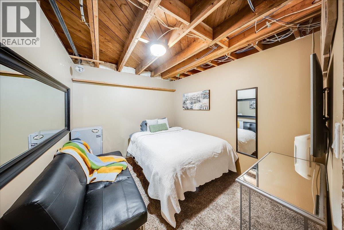 1398 Victoria Avenue, Rossland, British Columbia V0G 1Y0 - Photo 26 - 10401351