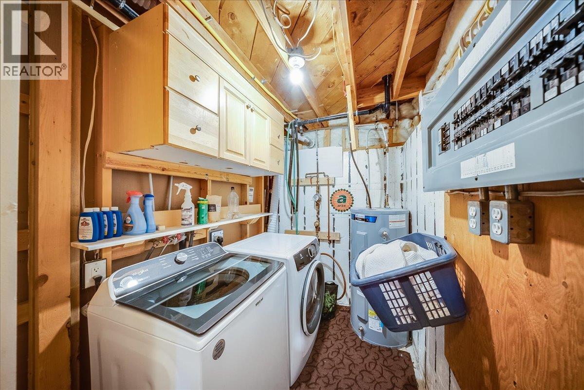 1398 Victoria Avenue, Rossland, British Columbia V0G 1Y0 - Photo 32 - 10401351