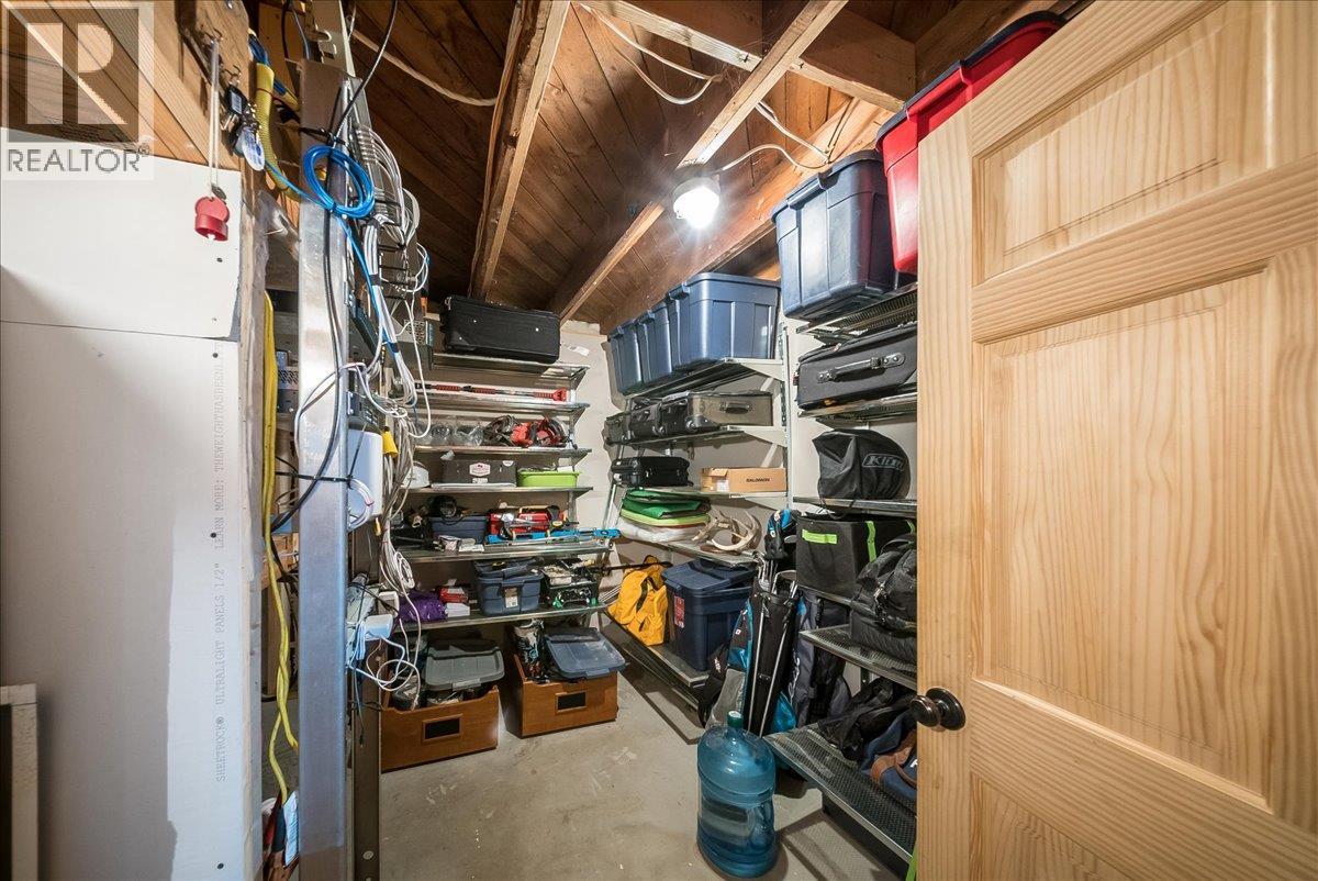 1398 Victoria Avenue, Rossland, British Columbia V0G 1Y0 - Photo 33 - 10401351