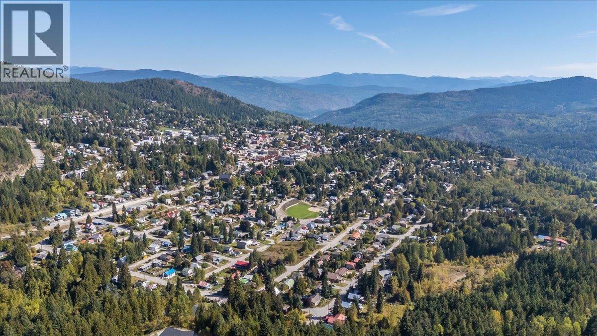 1398 Victoria Avenue, Rossland, British Columbia V0G 1Y0 - Photo 45 - 10401351