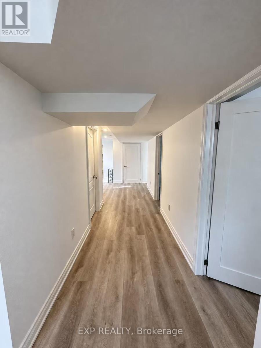 54 Shaunavon Heights Crescent, Toronto, Ontario  M3A 2P4 - Photo 11 - C13807258