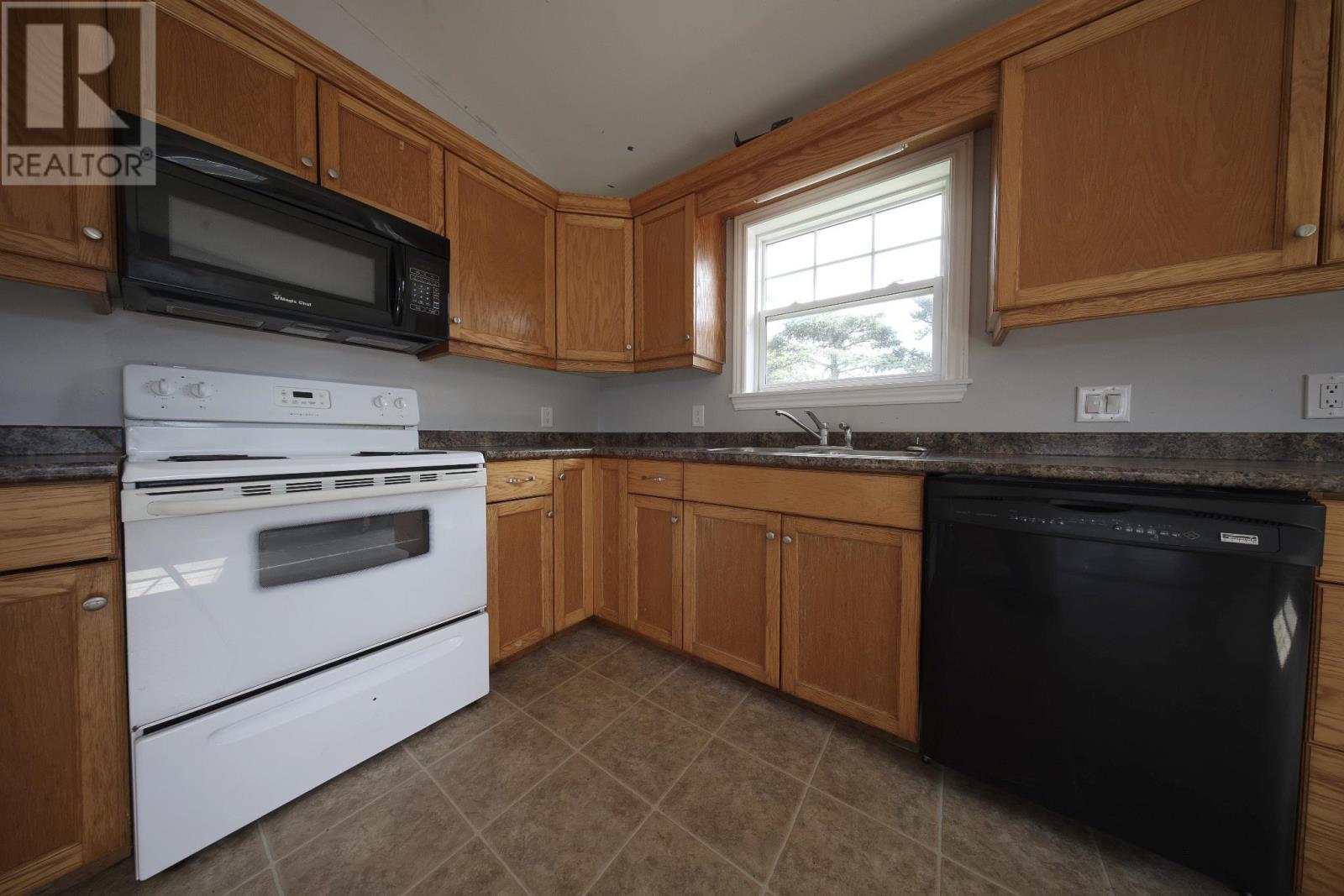 311 Jennifer Street, Summerside, Prince Edward Island  C1N 6L8 - Photo 14 - 202613382