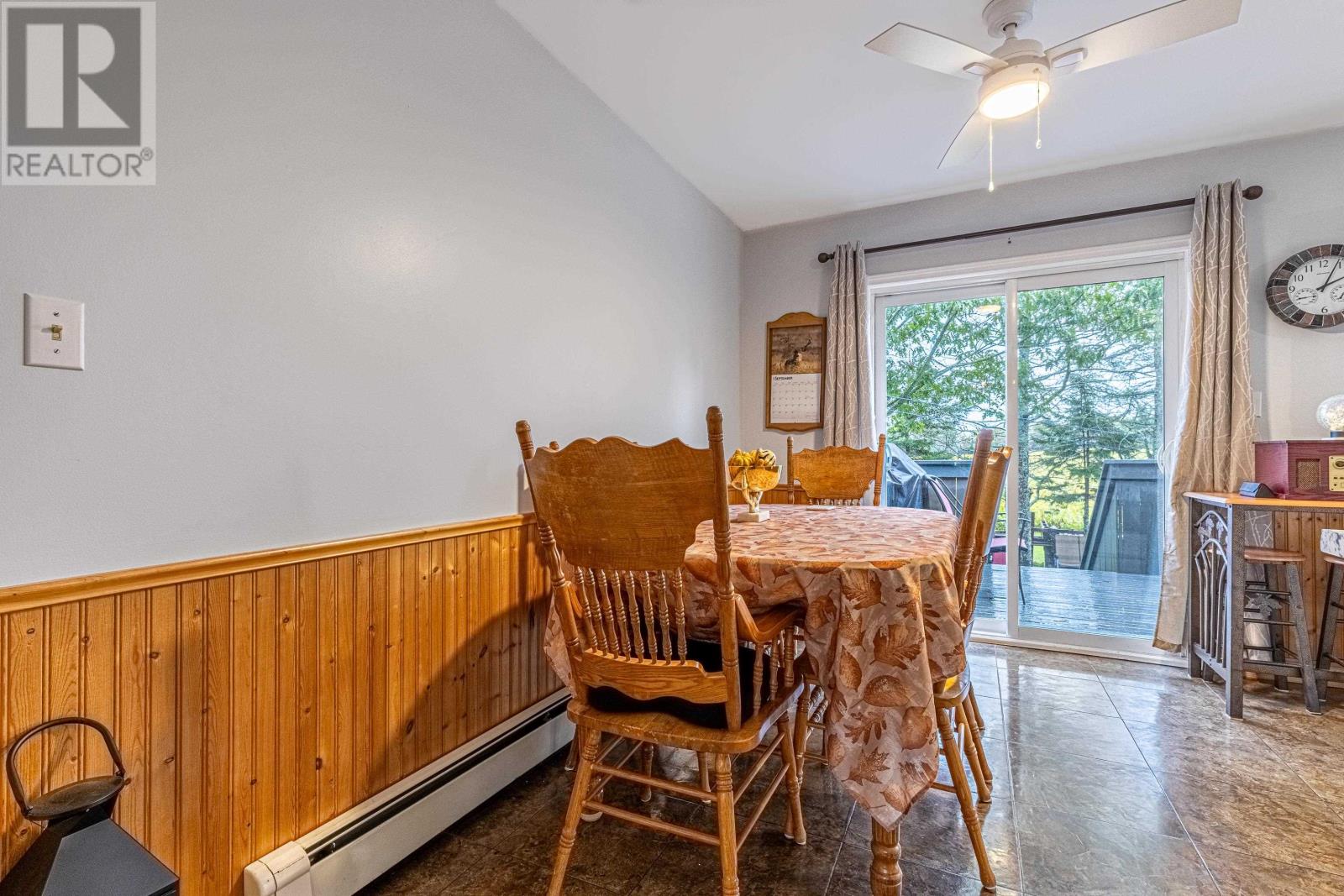 2291 COLVILLE Road photo 11