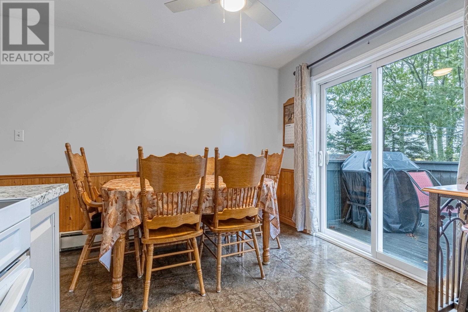 2291 COLVILLE Road photo 10