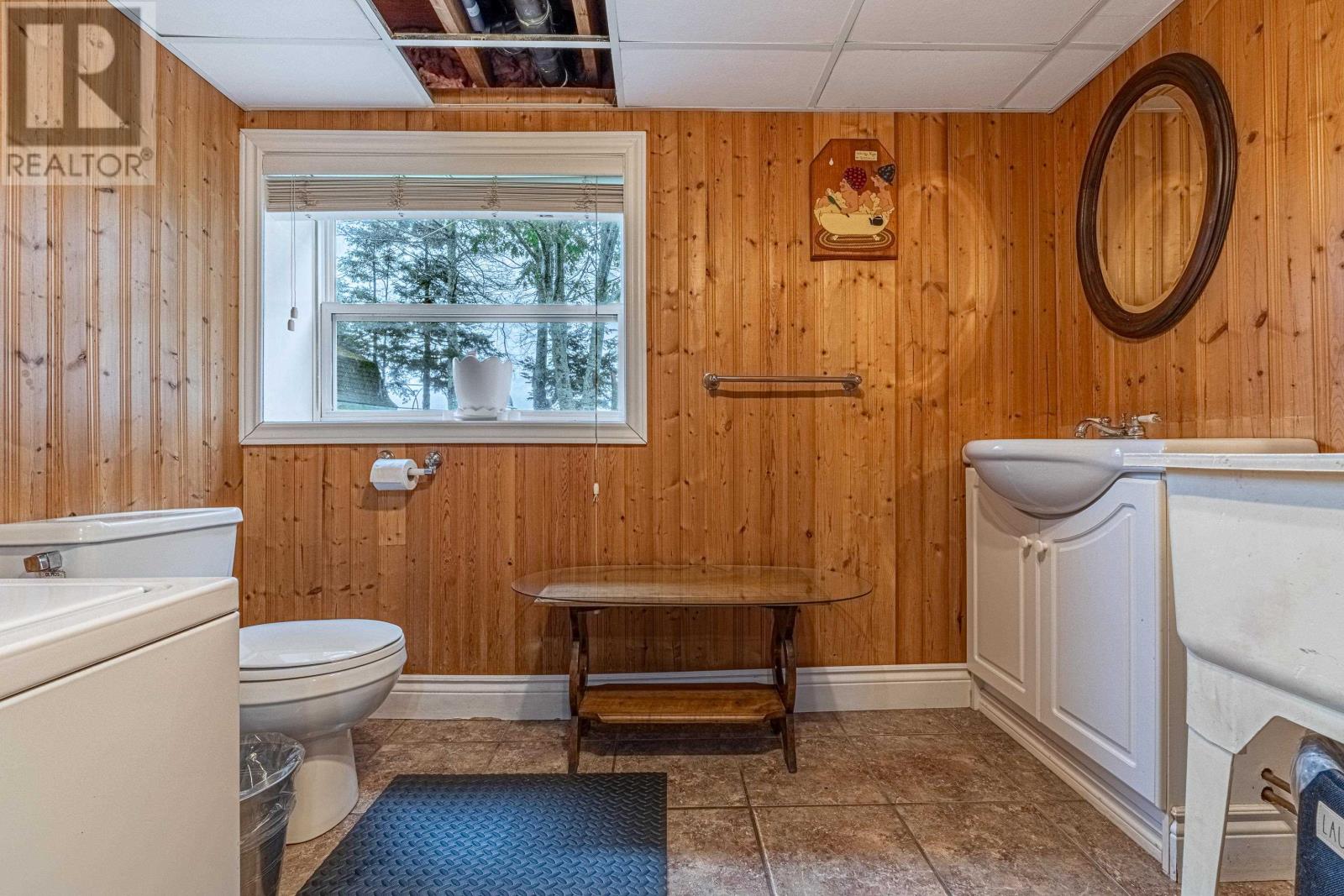 2291 COLVILLE Road photo 20