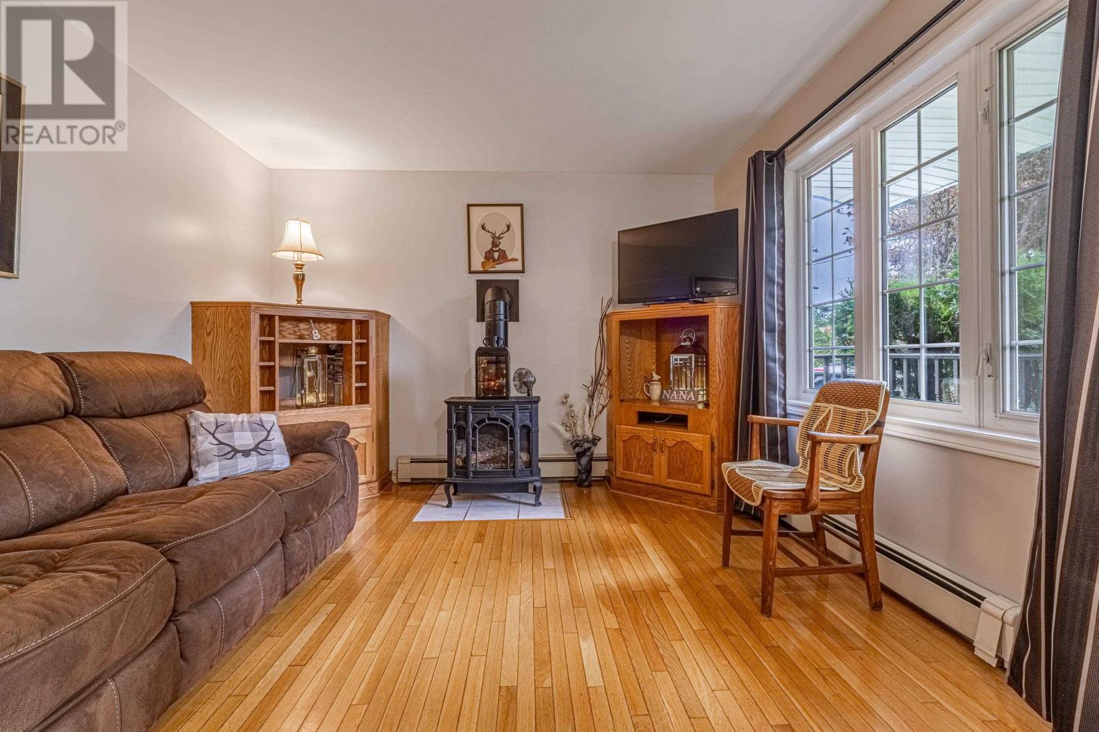 2291 COLVILLE Road photo 13