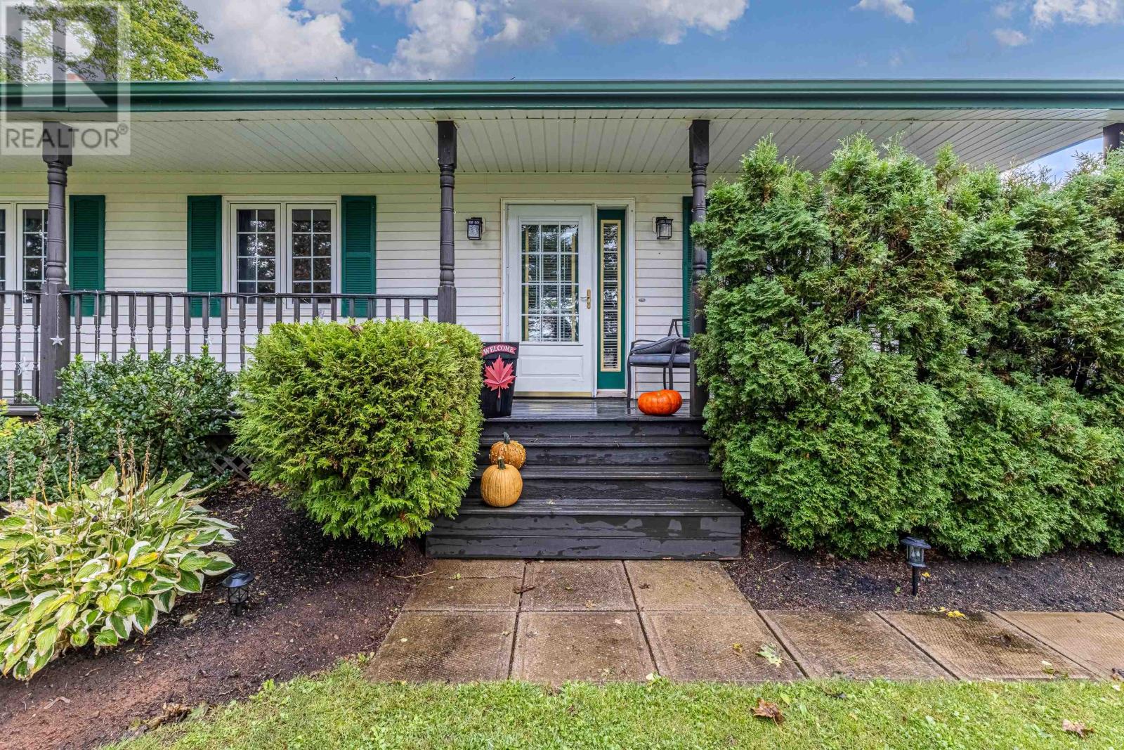 2291 COLVILLE Road photo 3