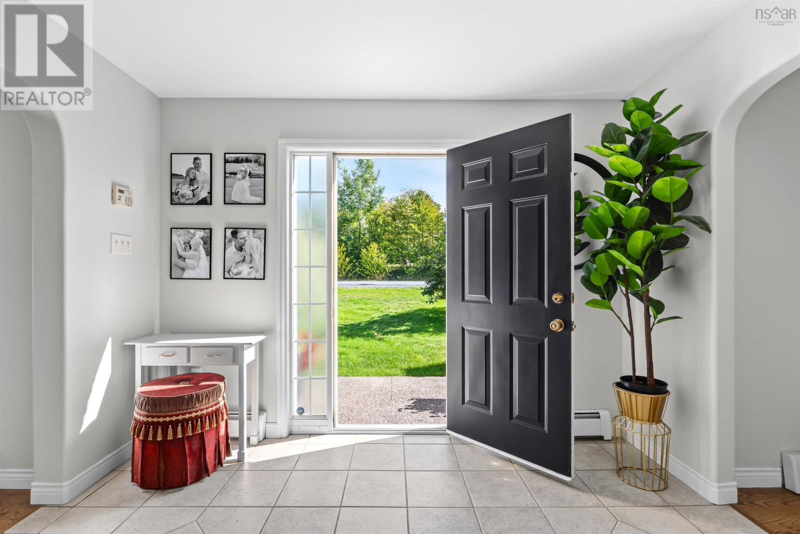 116 Thompson Run Hammonds Plains Nova Scotia Canada B4B1T7 3