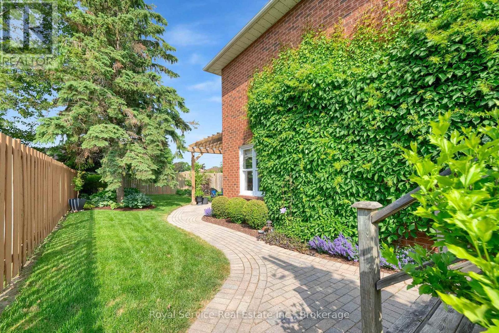 88 Simpson Avenue, Clarington, Ontario  L1C 2J1 - Photo 42 - E13807902