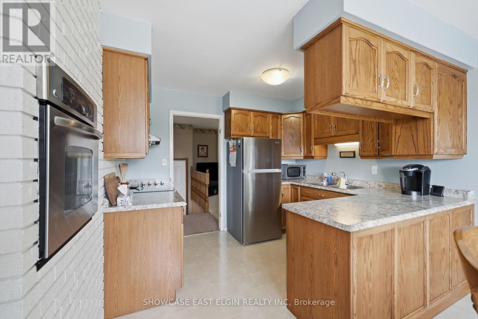 10 Moore Avenue, Aylmer, Ontario  N5H 2W8 - Photo 9 - X13807920