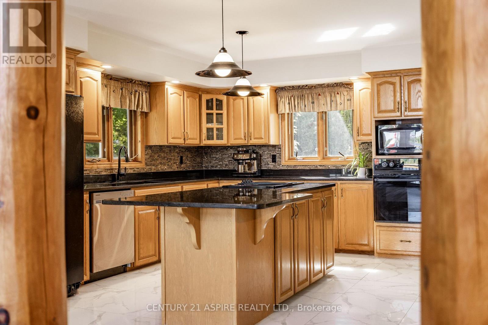 800 Forest Park Road, Laurentian Valley, Ontario  K8A 6W2 - Photo 11 - X13807892