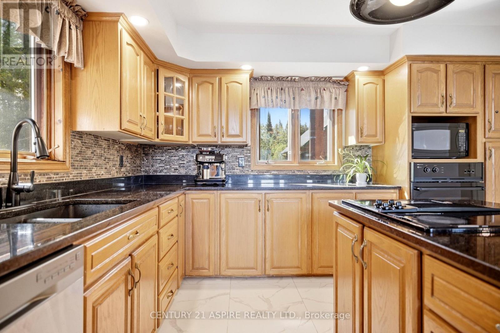 800 Forest Park Road, Laurentian Valley, Ontario  K8A 6W2 - Photo 12 - X13807892