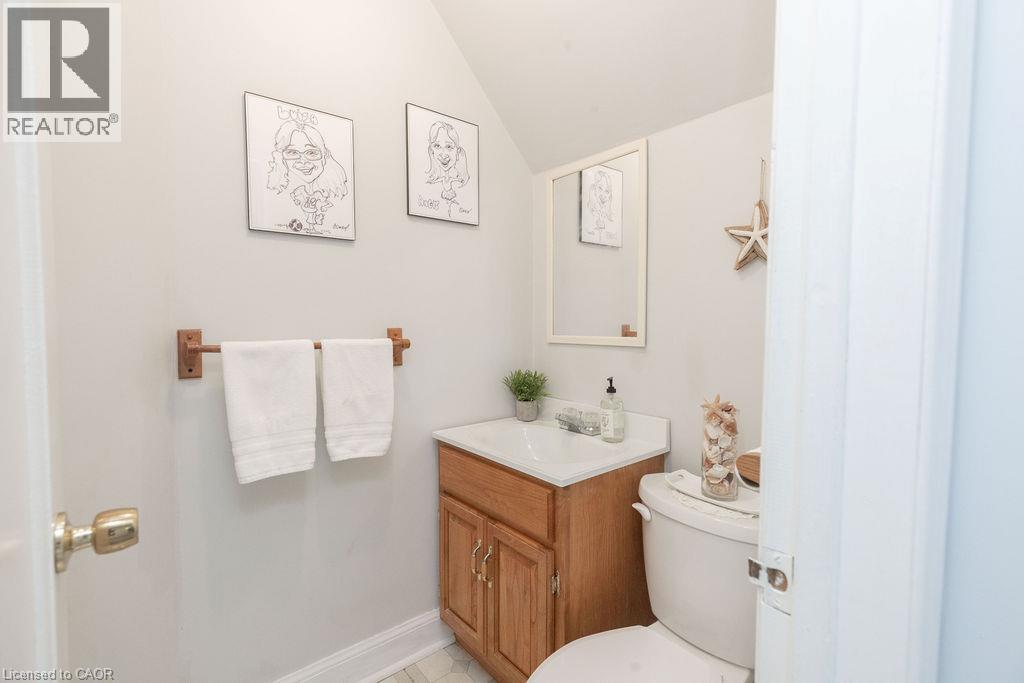 296 East 21st Street, Hamilton, Ontario  L8V 2T9 - Photo 36 - 40864891