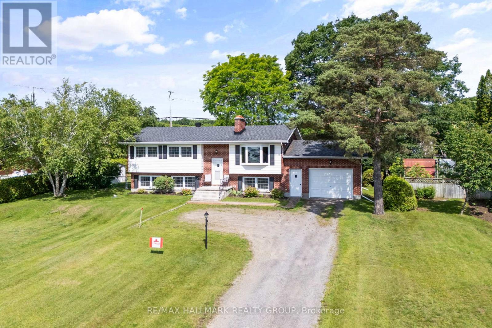 22 ST LAWRENCE COURT, Augusta, Ontario