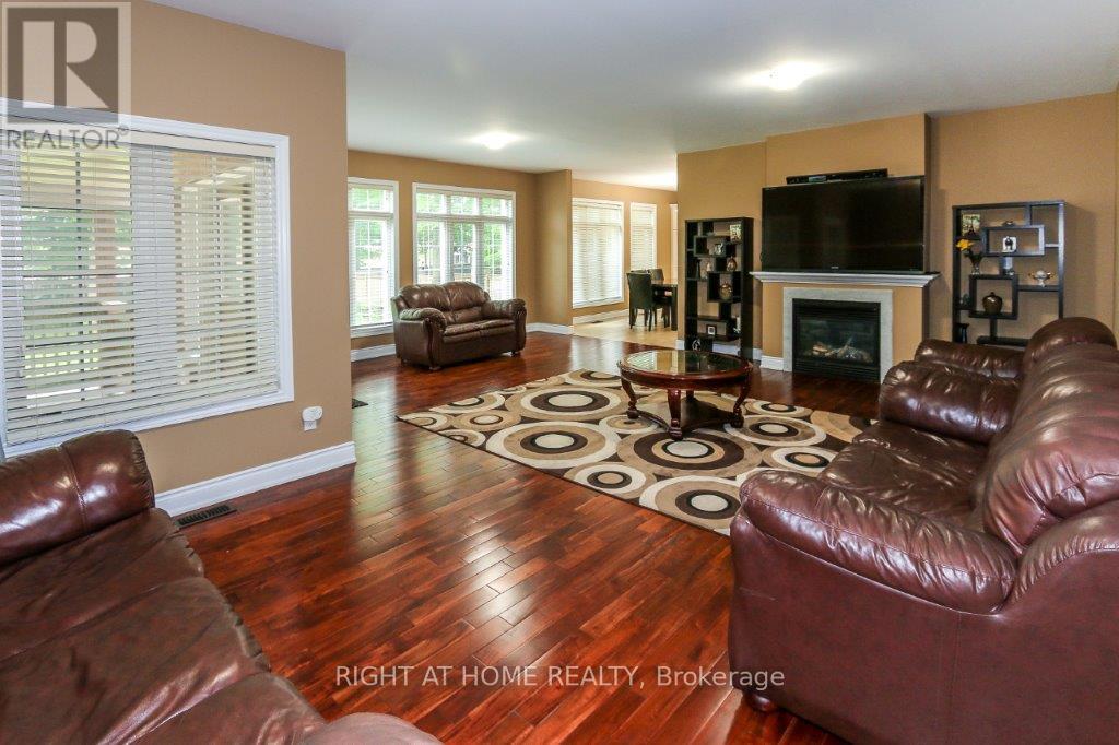 4441 Lawrence Avenue E, Toronto, Ontario  M1E 2T6 - Photo 12 - E13807894