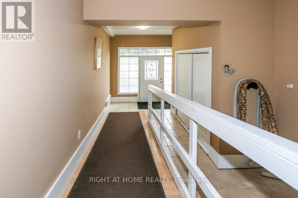 4441 Lawrence Avenue E, Toronto, Ontario  M1E 2T6 - Photo 23 - E13807894