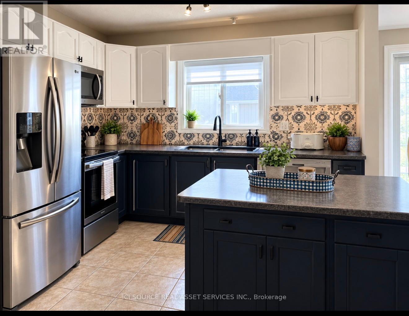 248 Spruce Street, Clearview, Ontario  L0M 1S0 - Photo 8 - S13807918