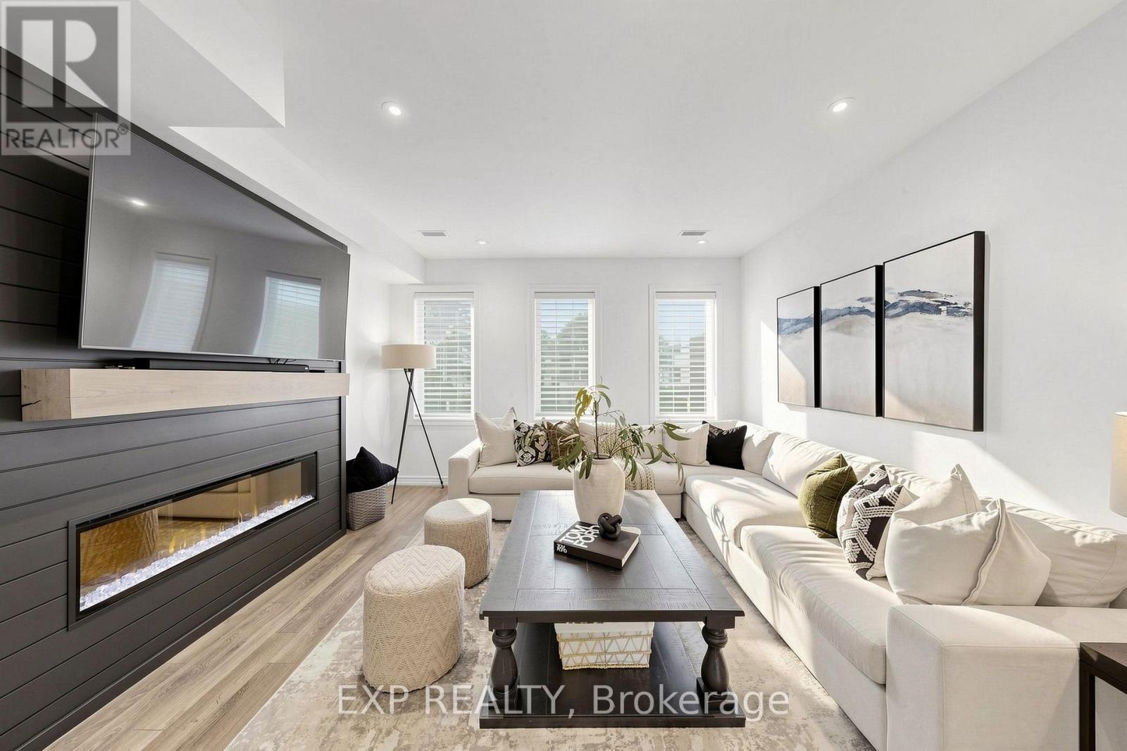 75 CORNELL CENTRE BOULEVARD, Markham, Ontario