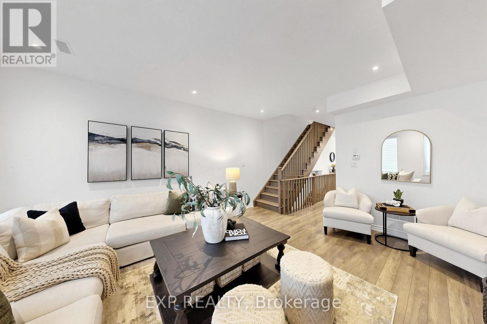 75 Cornell Centre Boulevard, Markham, Ontario  L6B 1P7 - Photo 2 - N13796200