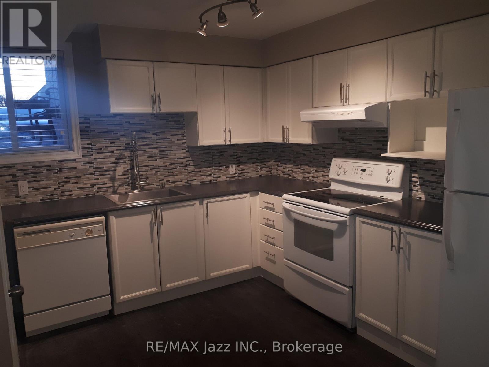 1431 Ritson Road S, Oshawa, Ontario  L1J 7M3 - Photo 17 - E13793936
