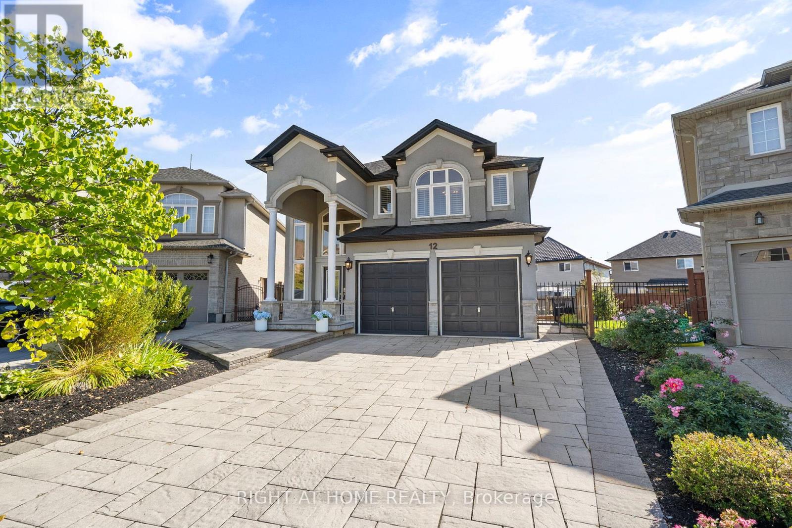12 DONATELLO COURT, Hamilton, Ontario