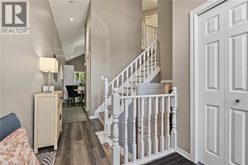 332 Grand River Avenue, Brantford, Ontario  N3T 4Y8 - Photo 6 - 40862971