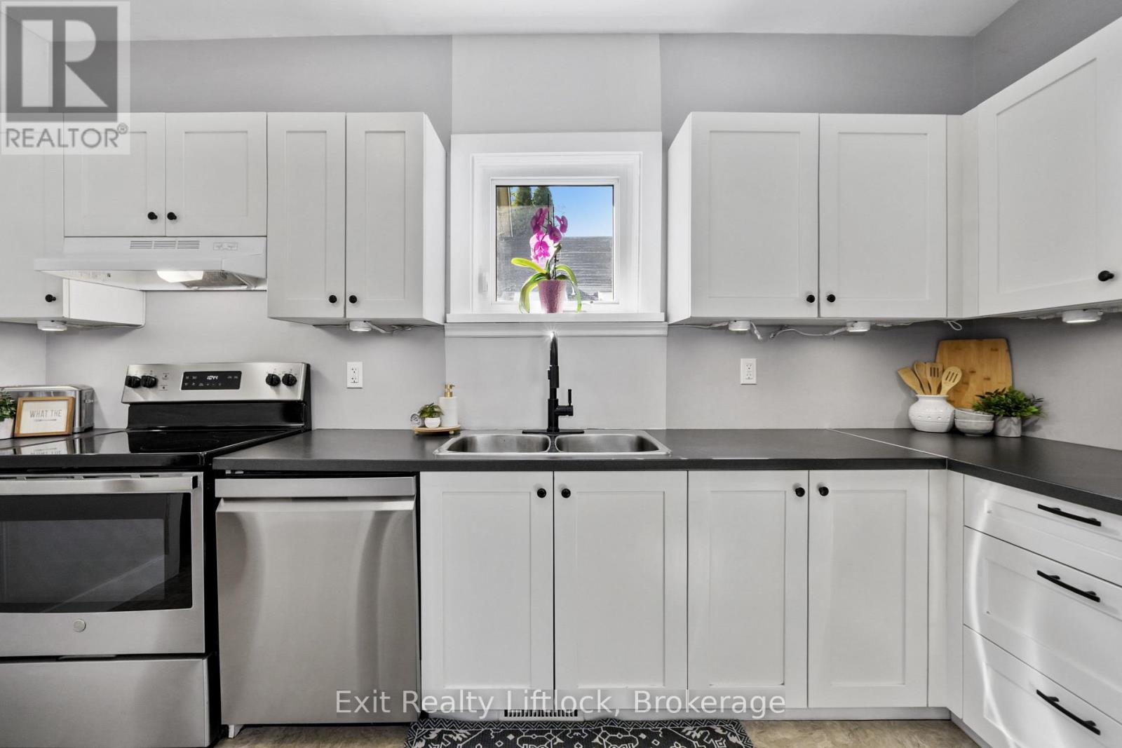 21 Aylmer Street S, Peterborough, Ontario  K9J 3H6 - Photo 11 - X13807952