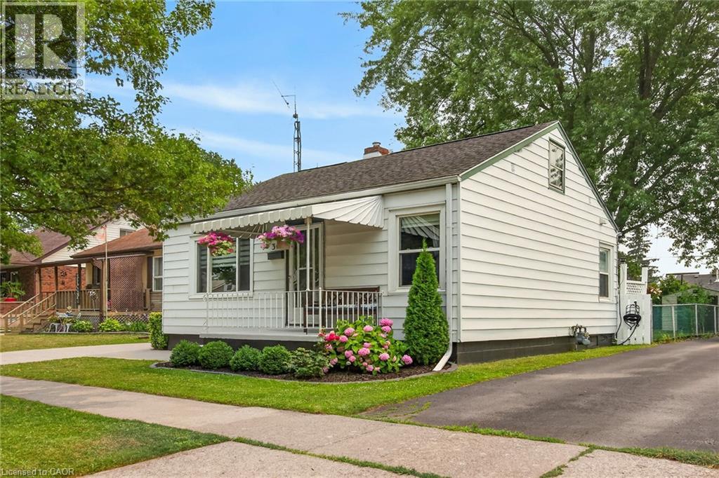 309 Commando Street, Welland, Ontario  L3B 4T2 - Photo 2 - 40849135
