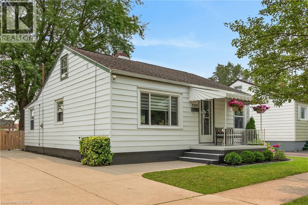 309 Commando Street, Welland, Ontario  L3B 4T2 - Photo 3 - 40849135