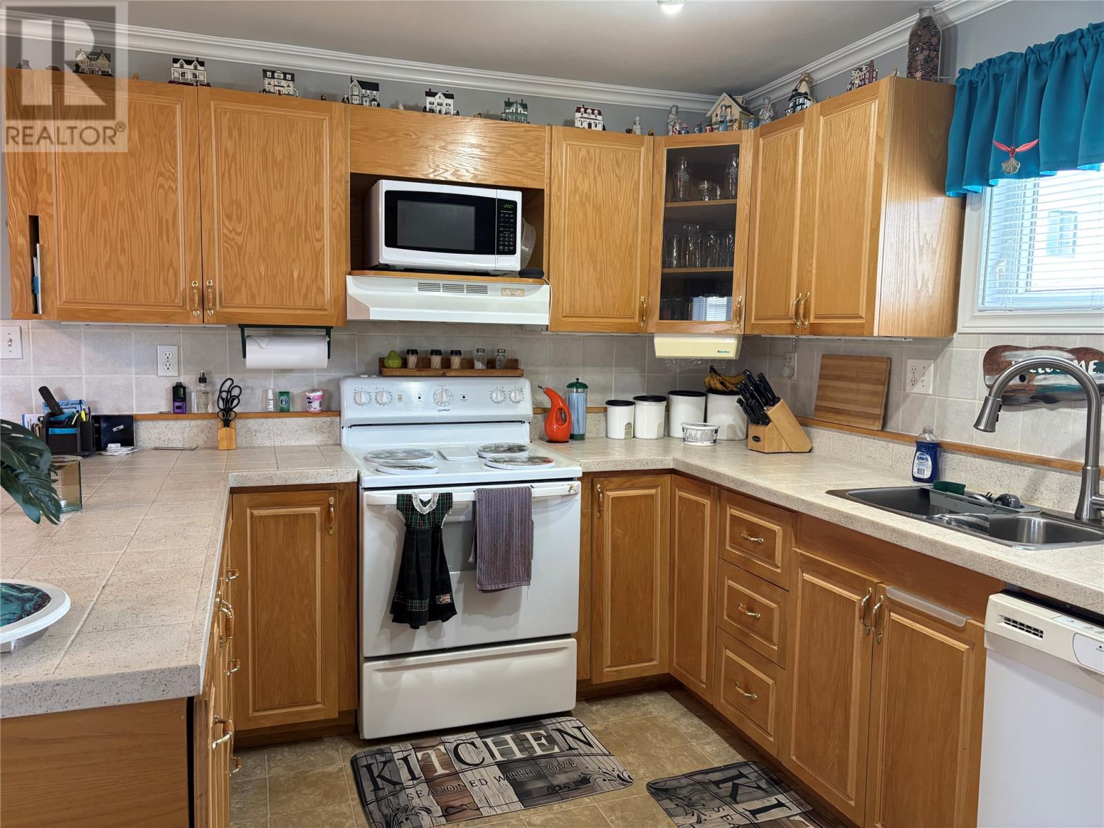 5 White's Avenue, Stephenville — photo 17
