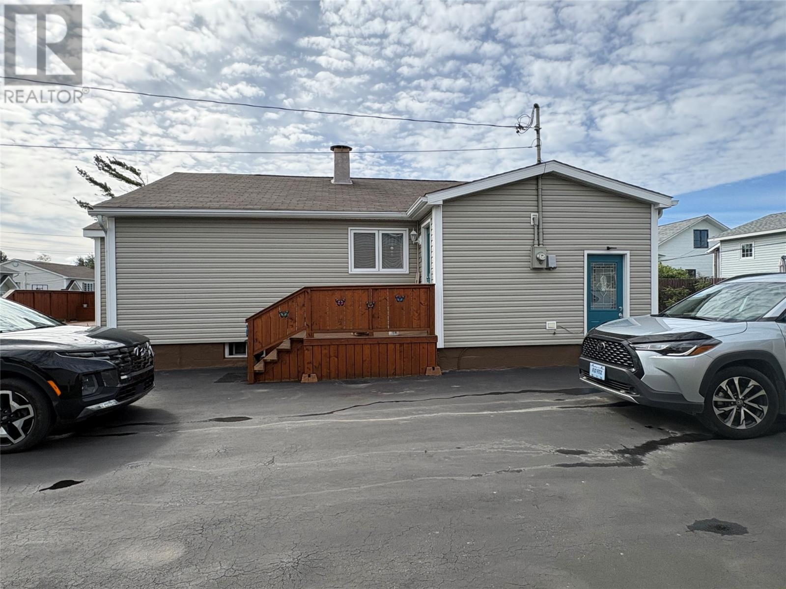 5 White's Avenue, Stephenville — photo 4