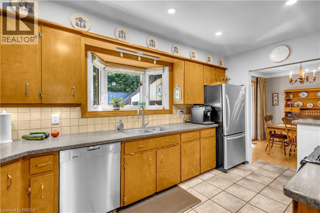 398 Bishopgate Road, Brantford, Ontario  N3T 5L7 - Photo 10 - 40864256