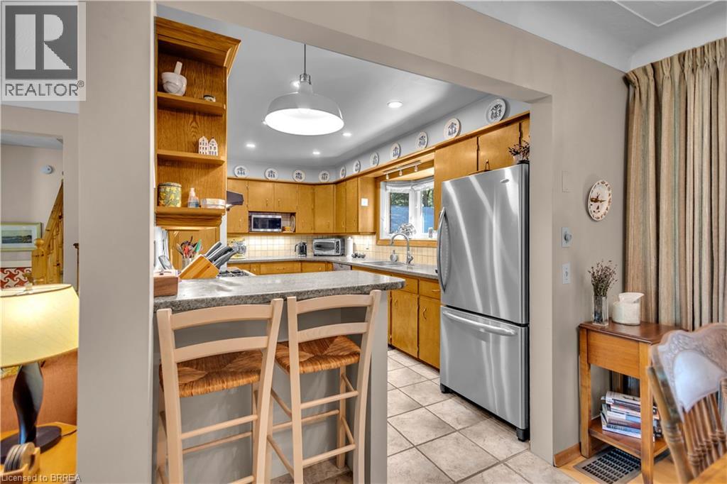 398 Bishopgate Road, Brantford, Ontario  N3T 5L7 - Photo 9 - 40864256