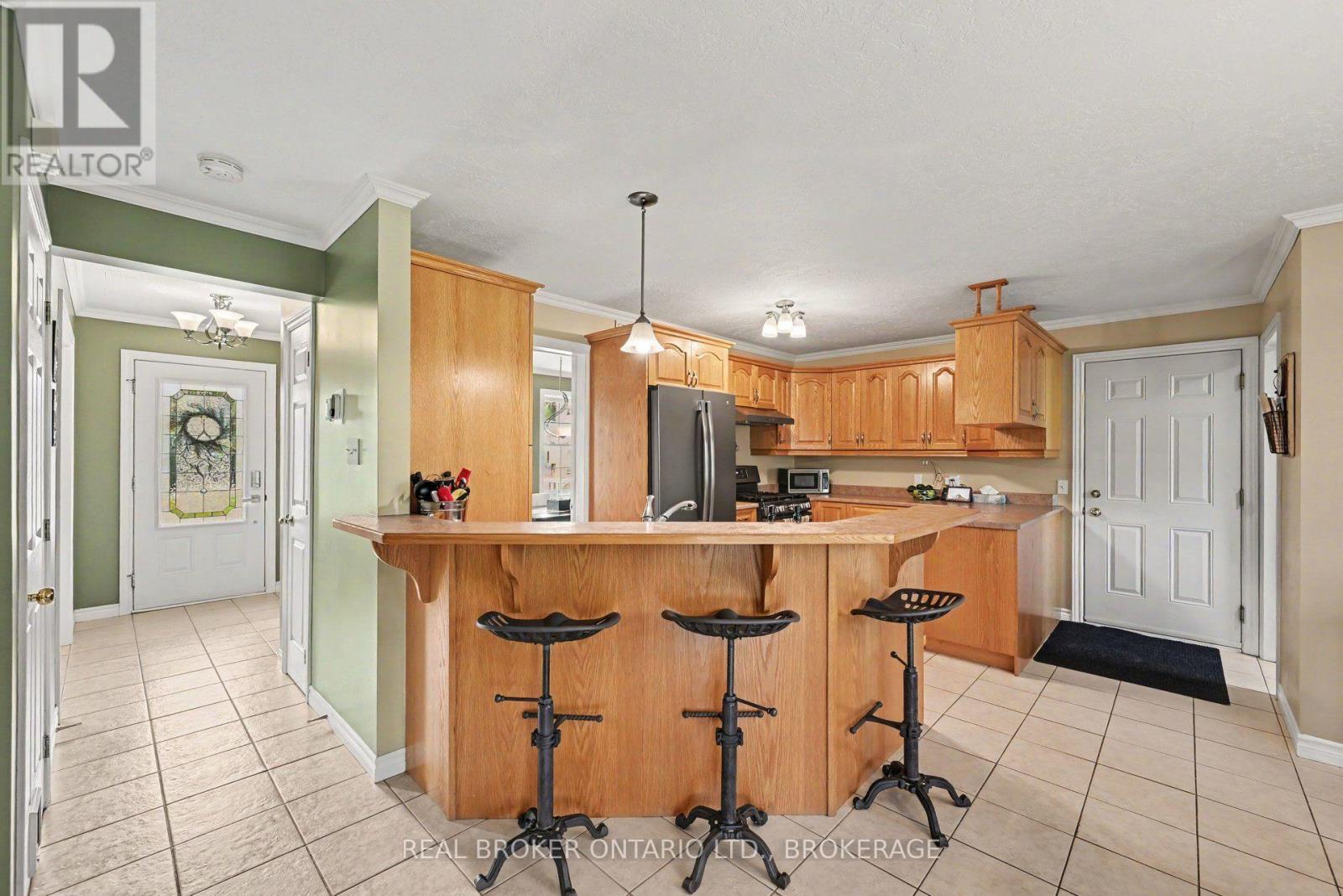 17615 Island Road, South Stormont, Ontario  K0C 1S0 - Photo 10 - X13807958