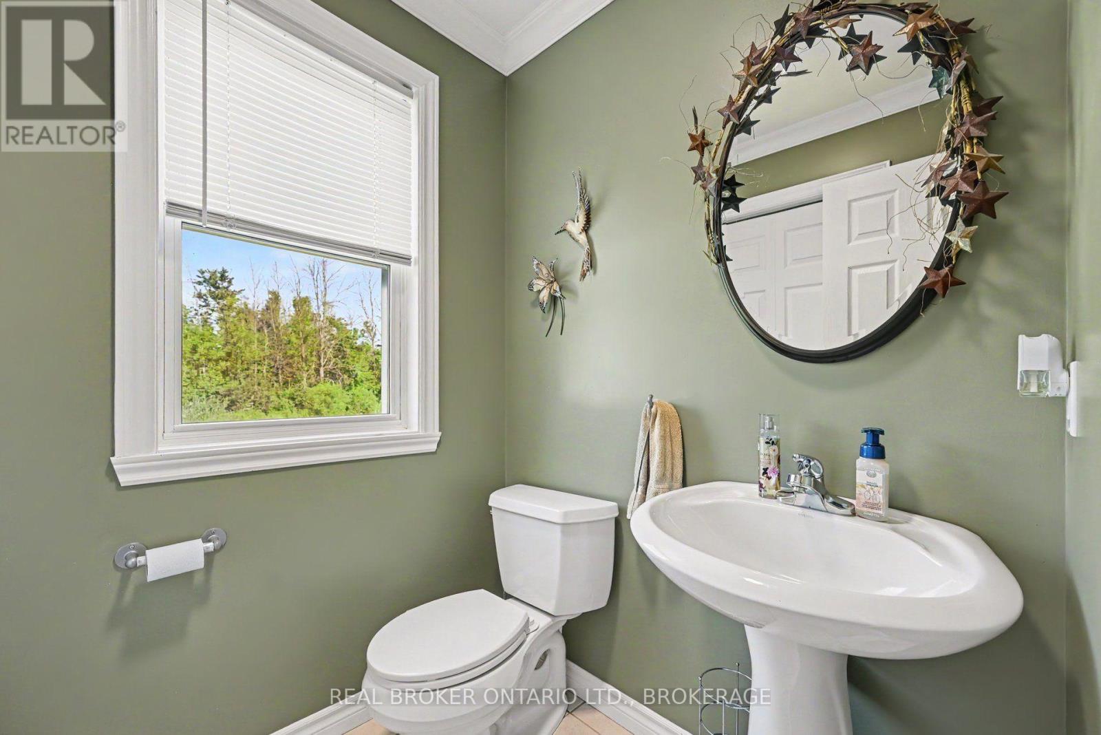 17615 Island Road, South Stormont, Ontario  K0C 1S0 - Photo 16 - X13807958