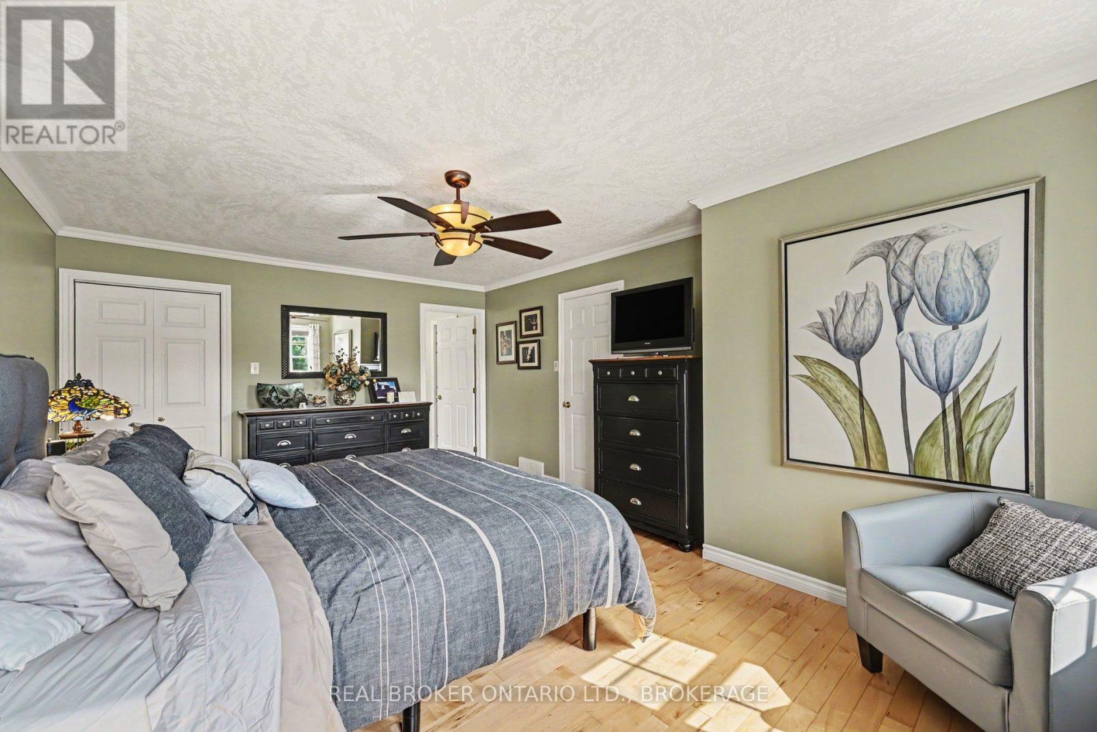 17615 Island Road, South Stormont, Ontario  K0C 1S0 - Photo 20 - X13807958
