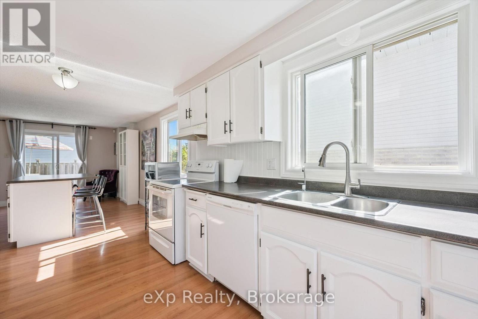 1 Chesterton Lane, Guelph, Ontario  N1E 6T1 - Photo 12 - X13807950
