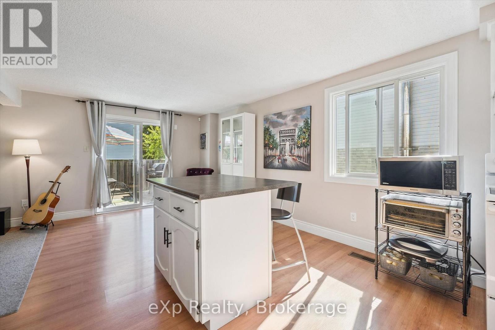 1 Chesterton Lane, Guelph, Ontario  N1E 6T1 - Photo 14 - X13807950