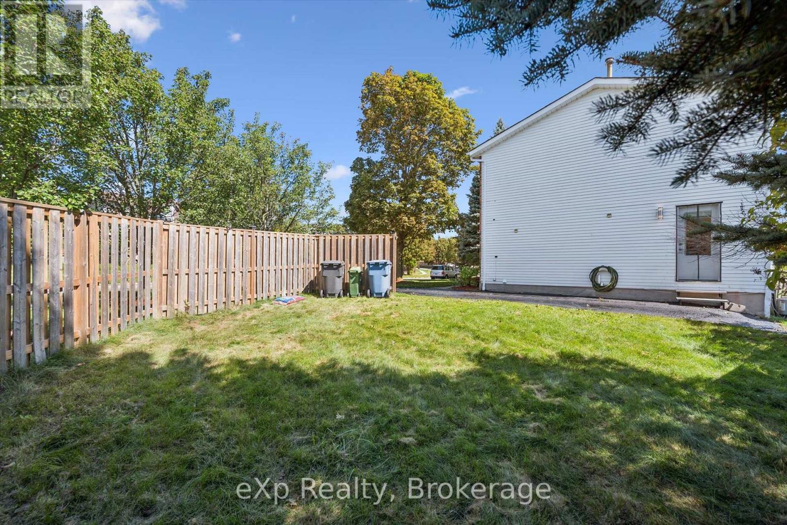 1 Chesterton Lane, Guelph, Ontario  N1E 6T1 - Photo 44 - X13807950