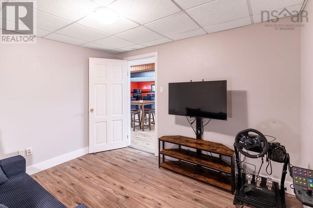 816 Myra Road photo 37
