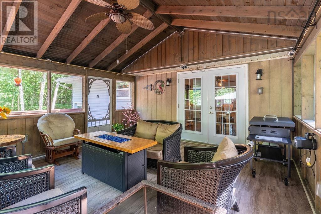 816 Myra Road photo 16