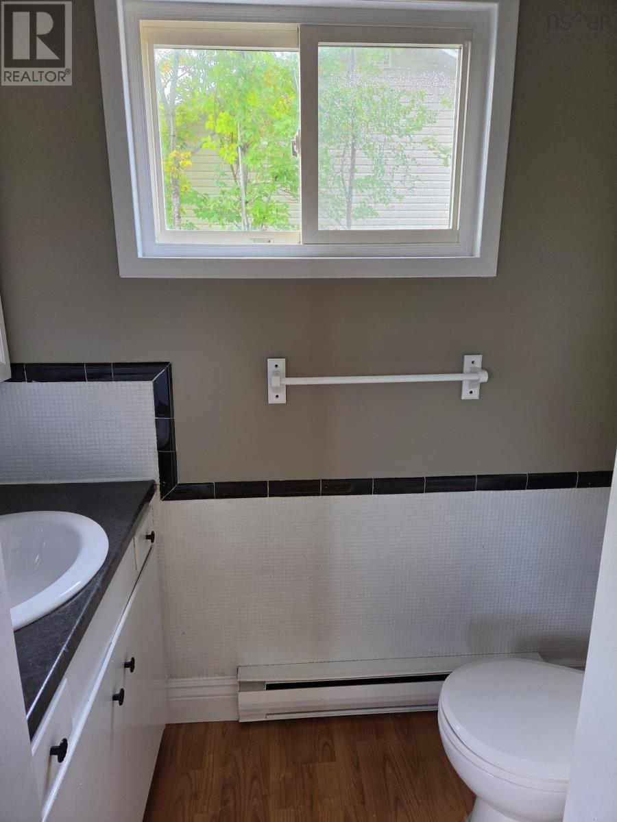 80 Curtis Drive photo 14