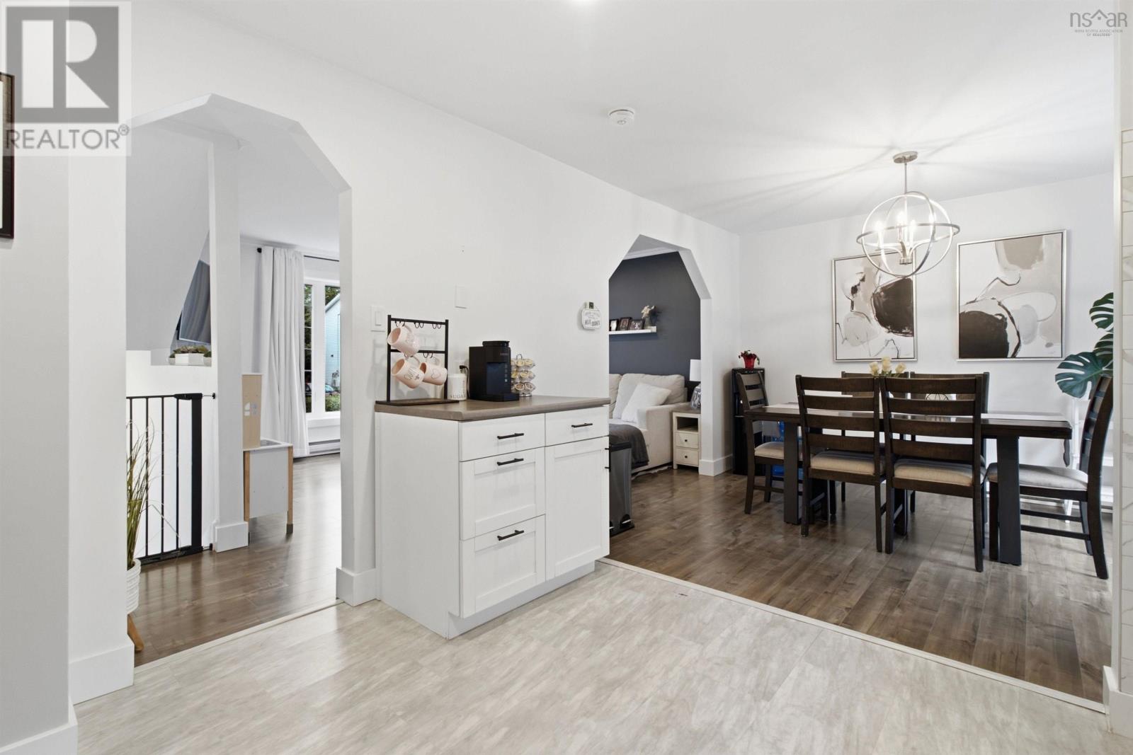 119 Waterwheel Crescent photo 11