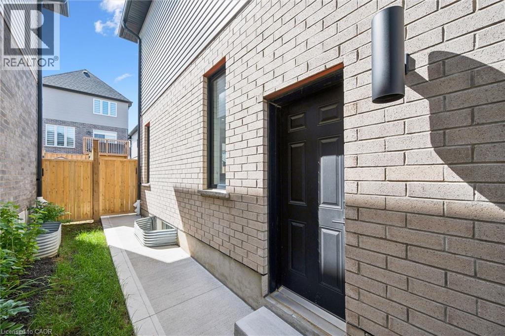 552 Nathalie Crescent, Kitchener, Ontario  N2E 0H9 - Photo 35 - 40863351