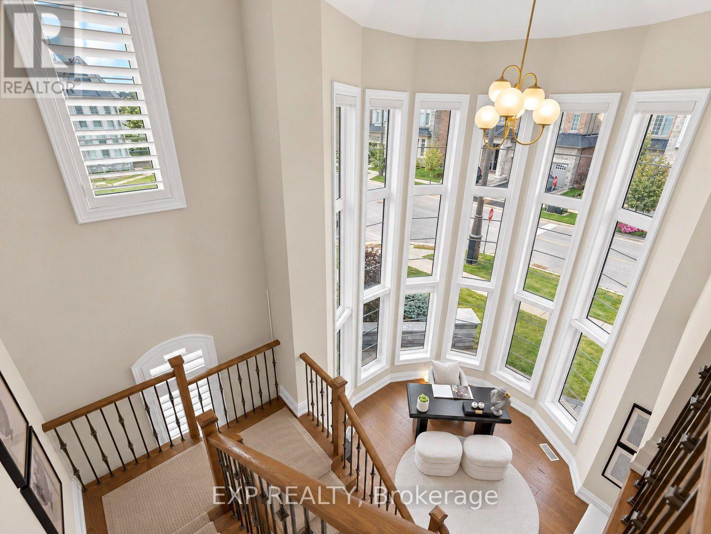34 Settlement Crescent, Richmond Hill, Ontario  L4E 1E4 - Photo 5 - N13803356