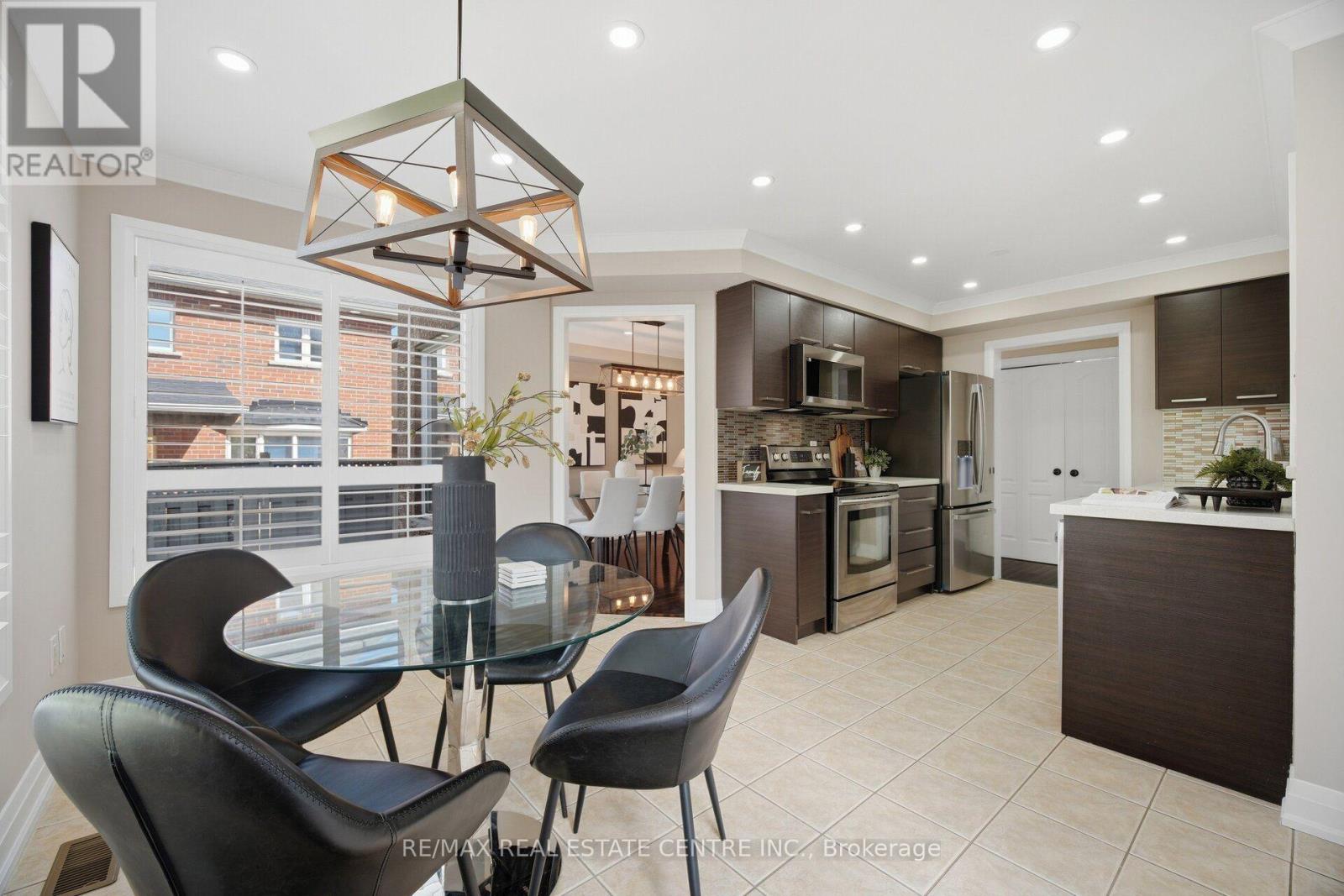8 Duffield Road, Brampton, Ontario  L7A 2P4 - Photo 13 - W13807032